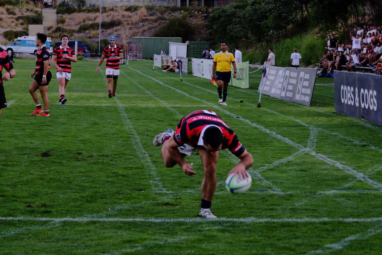 Rugby, apoyando el try